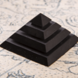 Sakkara polished shungite pyramid